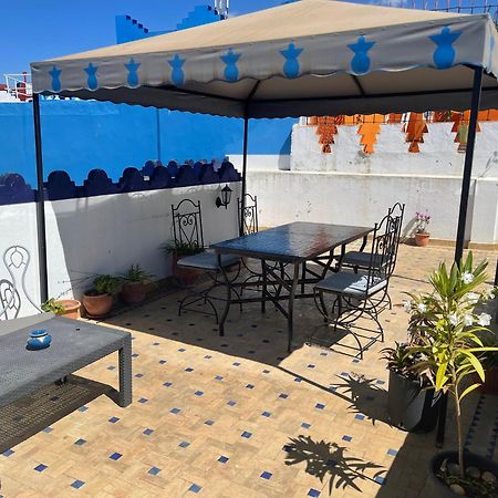 Riad Aicha Asilah Luaran gambar