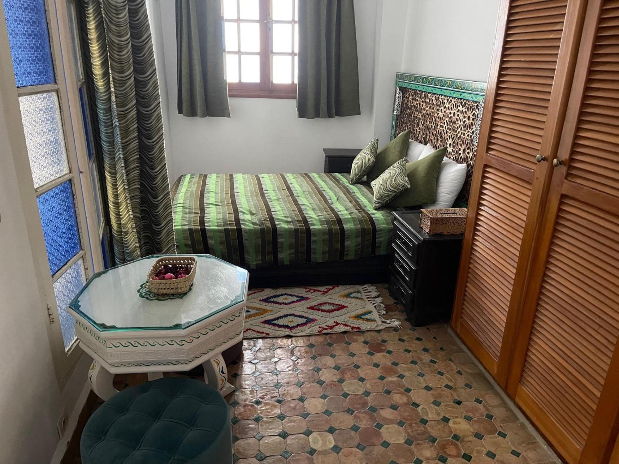 Riad Aicha Asilah Luaran gambar