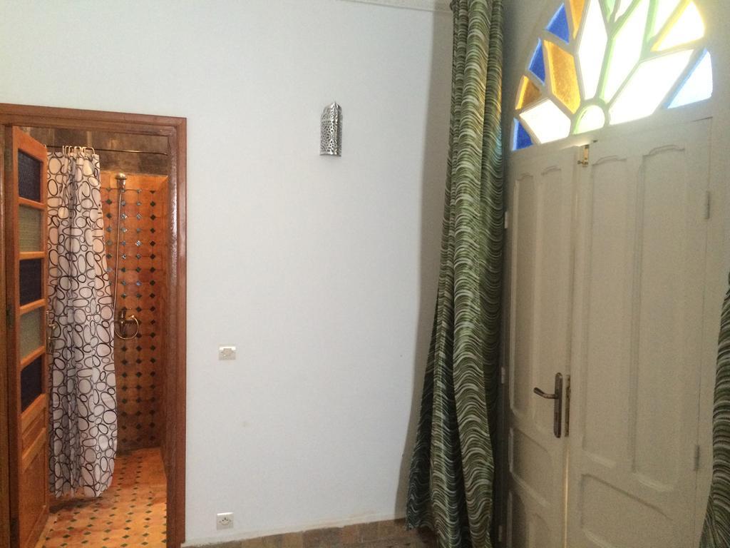 Riad Aicha Asilah Luaran gambar