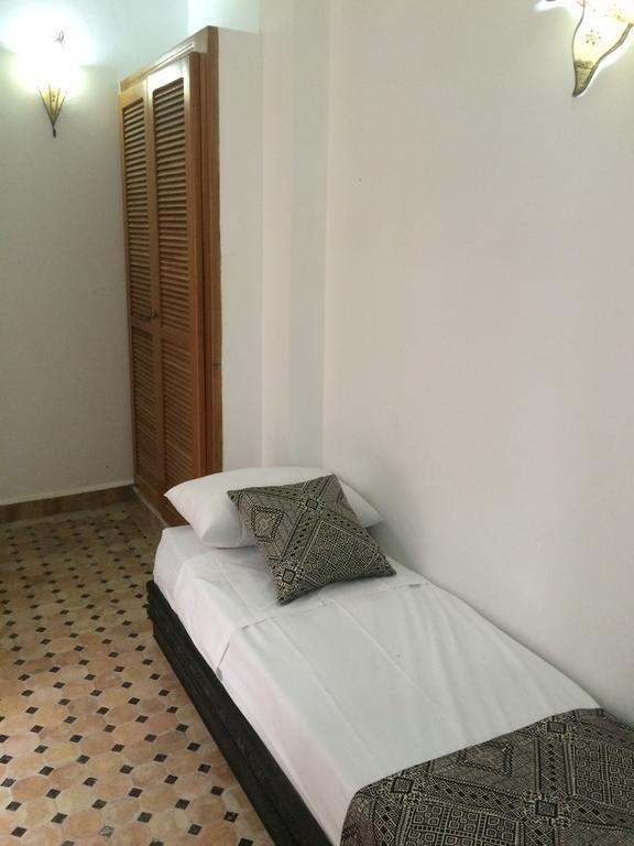 Riad Aicha Asilah Luaran gambar