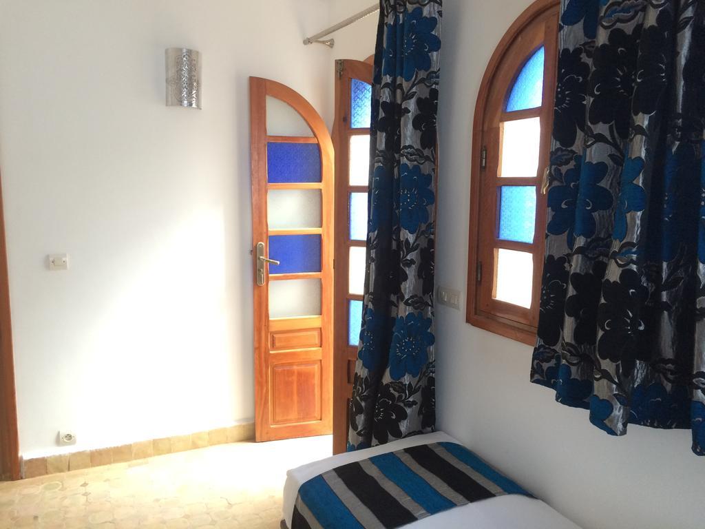 Riad Aicha Asilah Luaran gambar