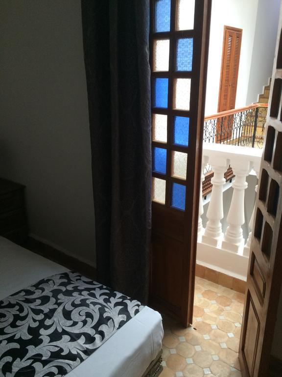 Riad Aicha Asilah Luaran gambar