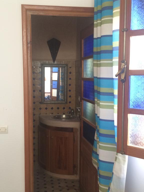 Riad Aicha Asilah Luaran gambar